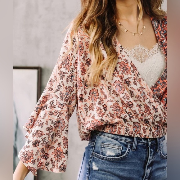 Willow & Root Paisley Surplice Top Size S NWT - Picture 4 of 7